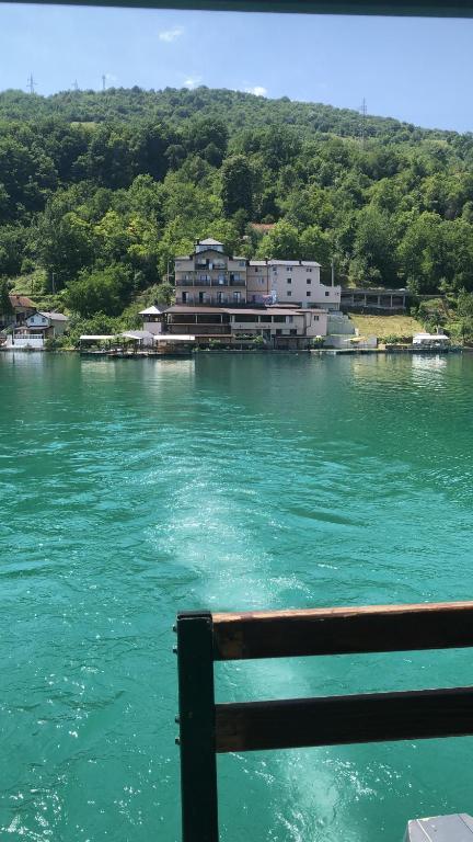 Pansion Asim Bed & Breakfast Jablanica ภายนอก รูปภาพ